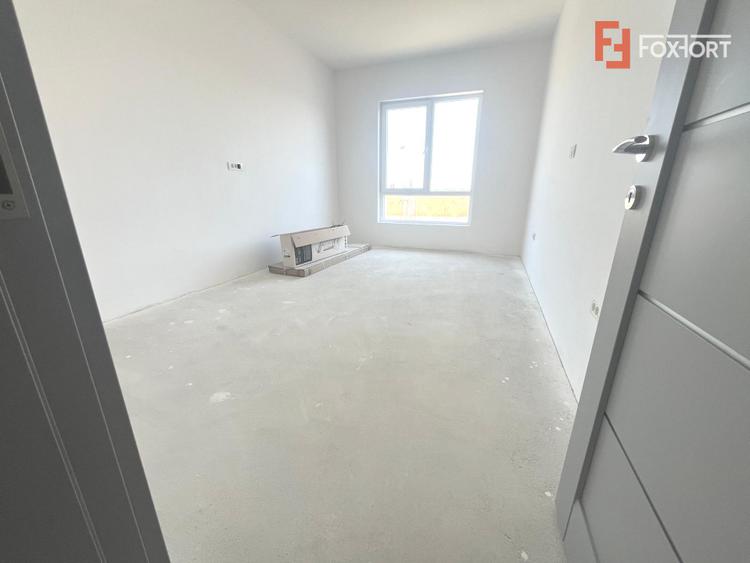 Duplex pe parter cu 4 camere Mosnita Noua
