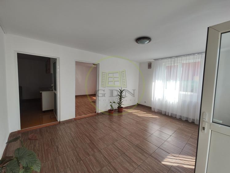 Casa 5 camere, teren 176 mp, Craiova, cartier Lascar Catargiu
