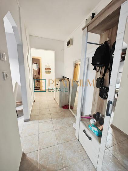 P4521 Apartament cu 3 camere, zona Calea Aradului