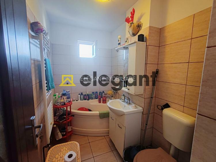 3 camere, 64 mp, centrala, bloc izolat, Rovine–Școala 39 - 9