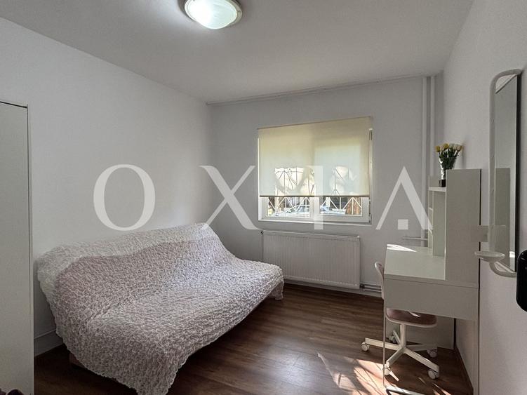 SX777 3 Camere - Decomandat - Centrala proprie
