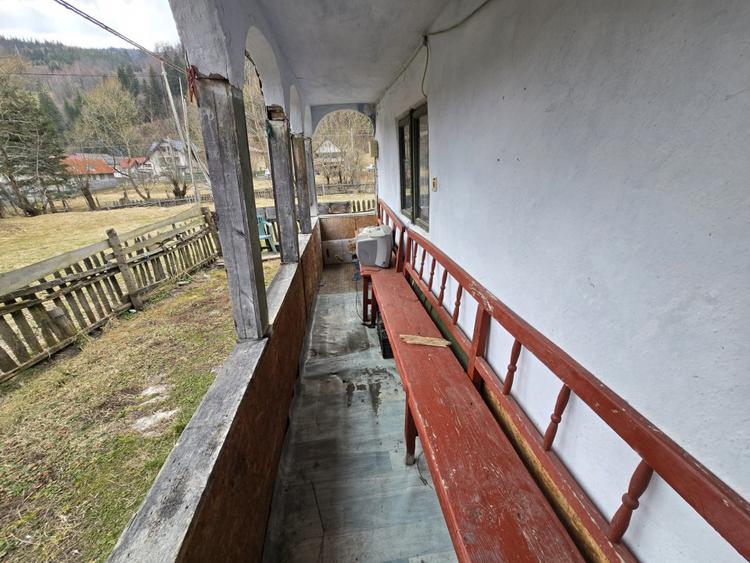 Casă de vânzare în zona pitorească Sătic – Rucăr, lângă râul Dâmbovicioara