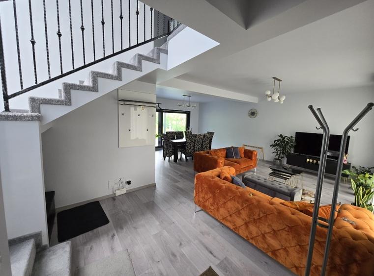 Casa 120mp zona strazii Crasnei finisata mobilata utilata 235000eur+TVA