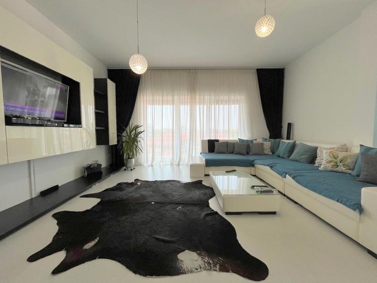 Penthouse Modern cu 3 camere cu loc de parcare - Calea Lipovei