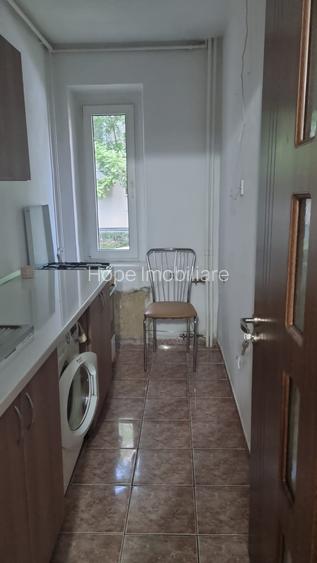 Berceni - Govora - Garsoniera decomandata, bloc mixt - 3