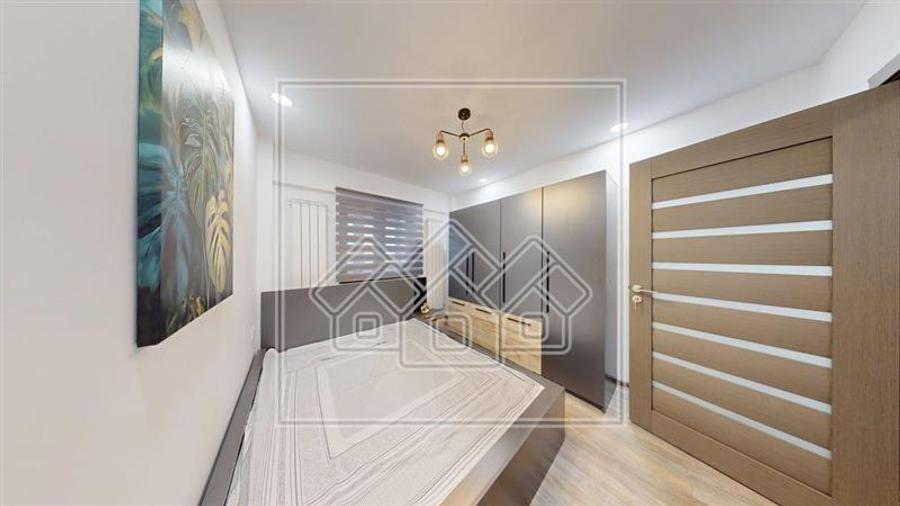 Apartament 80 mp, 2 bai, 2 balcoane - Zona Centrala - prima inchiriere