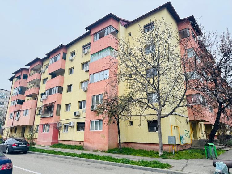 3 Camere Decomandat | Zonă Semicentrală | Etaj 3 | 0% Comision