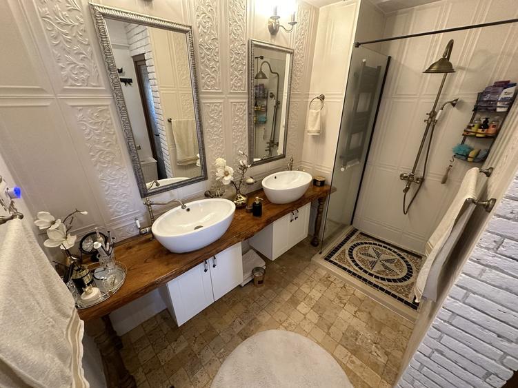 Apartament 4 camere zoma Piata Ovidiu - Peninsula