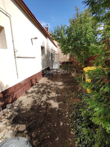 Apartament 1 camera  la casa 35 mp + curte,in zona Ultracentrala Sibiu - 10