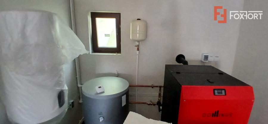 Casa individuala cu 6 camere Parter + 1 Etaj in Comlosu Mare