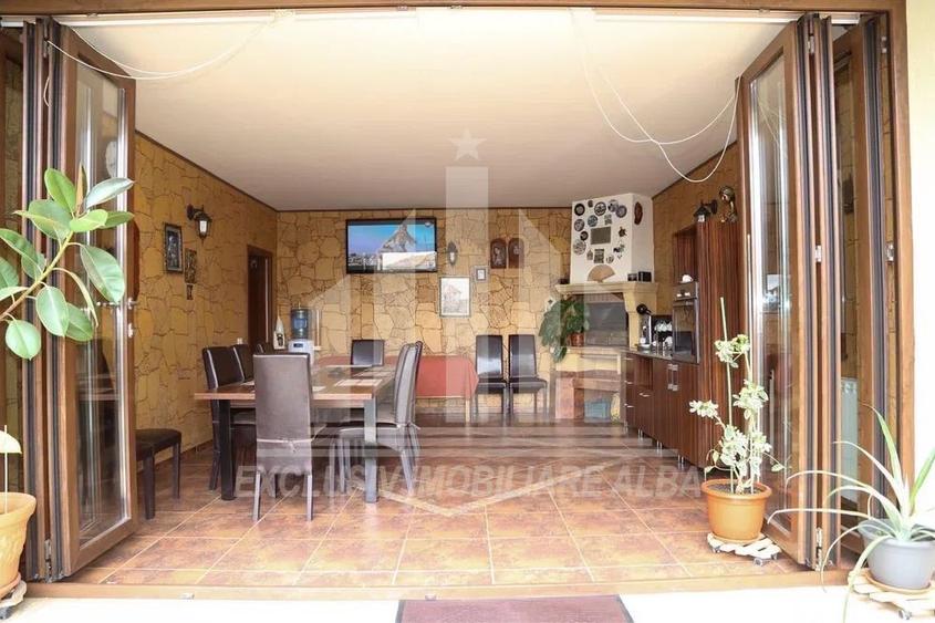 Casa individuala | Pensiune | 503 mp | 690 mp teren | Cetate