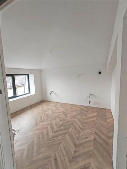 Vanzare Casa individuala - Vila - Prelungirea Ghencea - Margelelor - teren 300mp