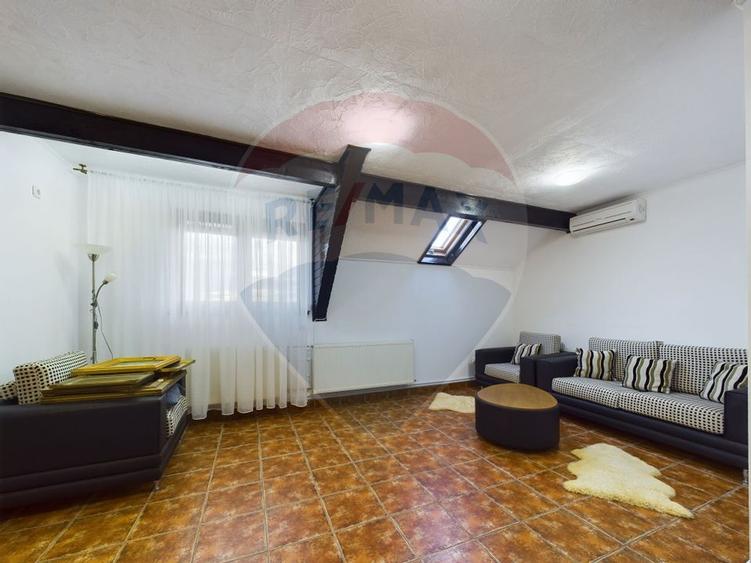Vila cu 5 camere de vanzare Darza- Crevedia