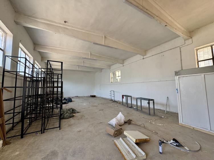 Hală industrială, 150 mp, 5m înălțime, zona Calea Baciului