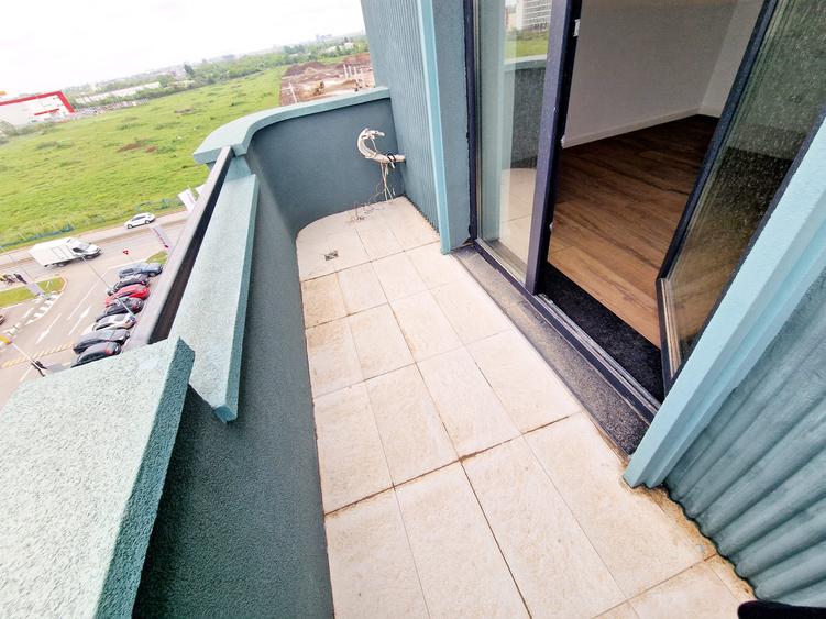 Penthouse cu 4 camere, 416mp inclus terasa , la 200 m de rond Pipera