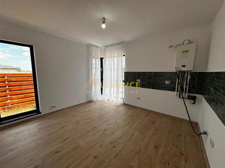 Casă individuală , 3 camere ,2 băi, teren 375 mp !