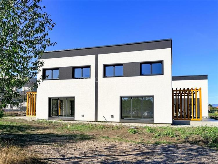 Spatiul unei case tip duplex, confortul unui camin modern, Sfantu Gheorghe, Joka - 41