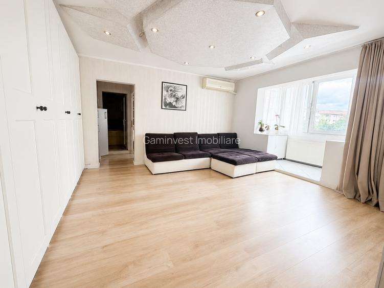 Apartament cu 3 camere de vanzare in Oradea, etajul 2 , Iosia - 2