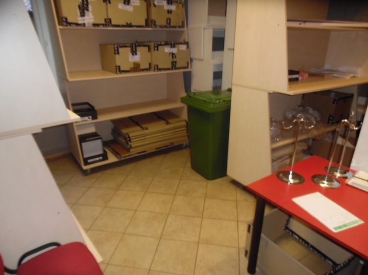 Inchiriez spatiu comercial in Deva, zona ultracentrala , I. Maniu,