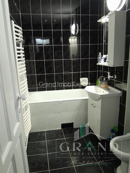 Apartament 3 camere de vanzare, 2 bai, ZORILOR
