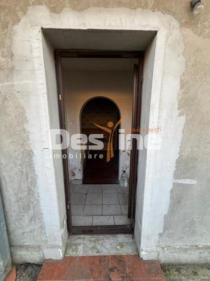 Casa +Teren intravilan 900 mp ( 2 corpuri de casă )Calea Giulești