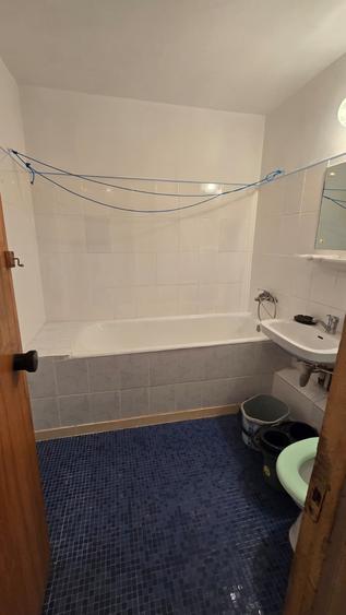 Apartament 3 camere - 2 Bai - Reabilitat Termic