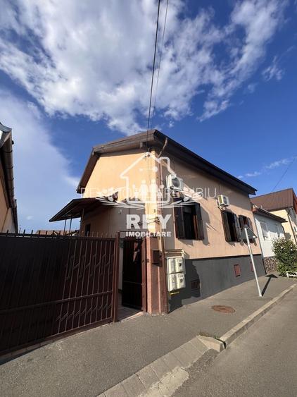 Apartament de inchiriat la casa 3 camere decomandat,AC,Panouri fotovoltaice - 1