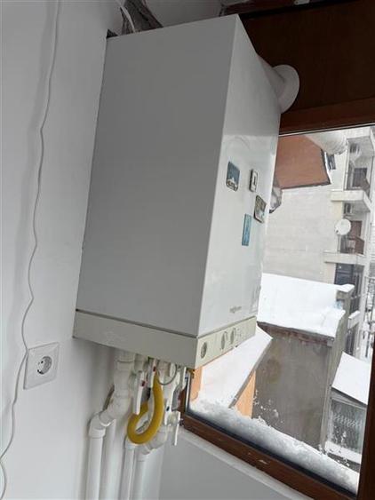 Vanzare apartament 5 camere Obor, boxa, loc parcare, centrala proprie, fara risc