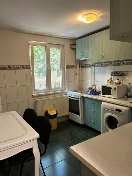 Apartament 2 Camere, Drumul taberei