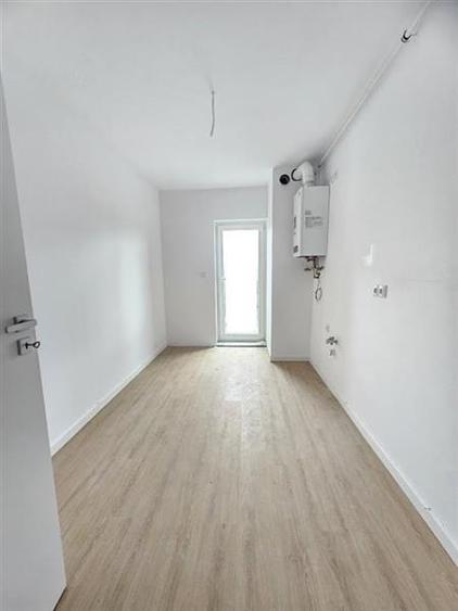 Apartament cu 2 camere et 2 la Skyline City amenajat cu parcare