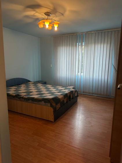 Casa 4 camere, 148 mp, teren 1.105 mp, parter, 2 intrari, zona Strejnicu