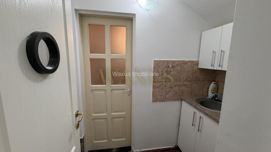 Spațiu comercial, ultracentral, pretabil birouri - 4