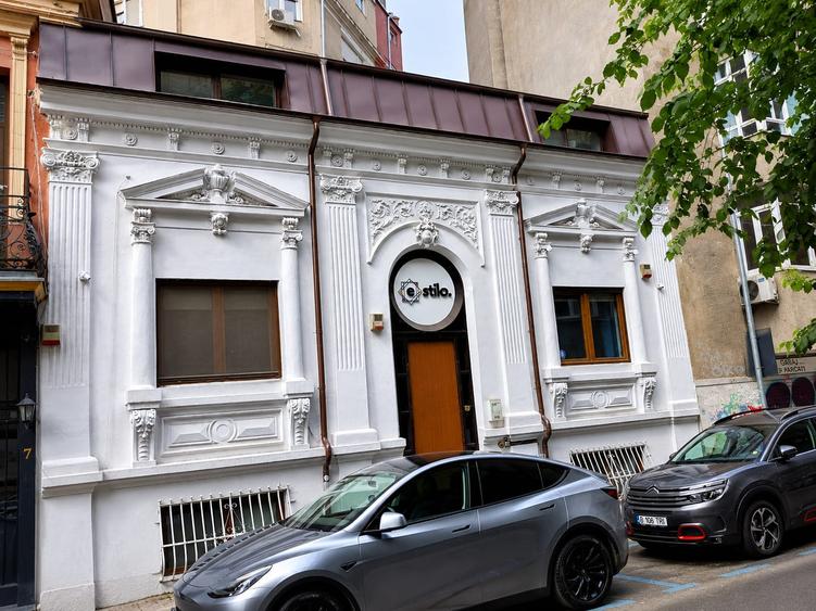 Vilă interbelică renovată, ideală pentru birouri, în zona Piața Rosetti