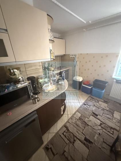 Apartament 3 camere , 84 mp utili,2 bai,2 balcoane-zona Astra