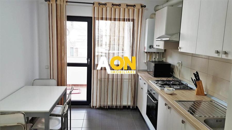 Apartament cu 3 camere, 85 mp, zona zero, Cetatea Alba Carolina