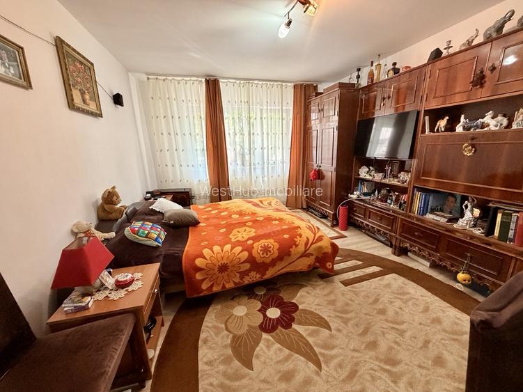 Apartament decomandat, 3 camere - zona Lipovei - 10