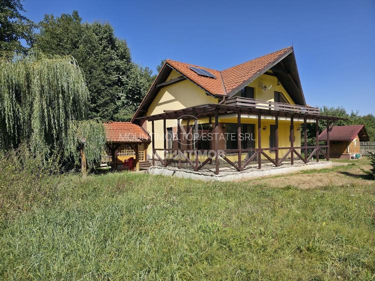Casa de vacanta in inima padurii, 150 mp/utili, teren 1960 mp, Vulcan - 4