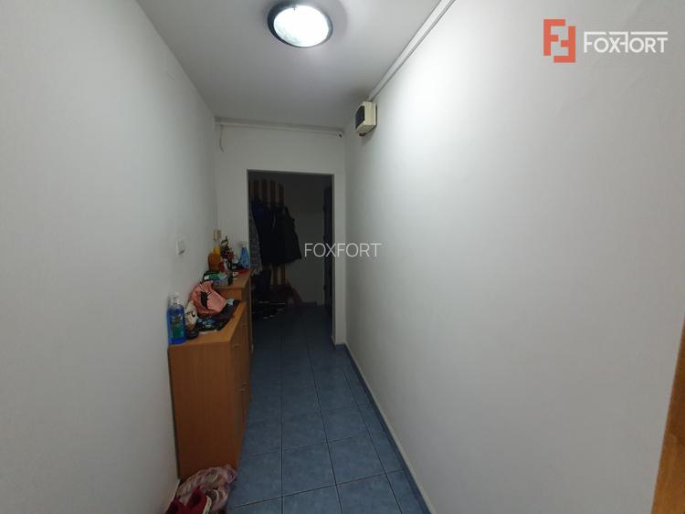 Apartament 3 camere, etaj 1, centrala proprie, bloc izolat - Zona Kiriac