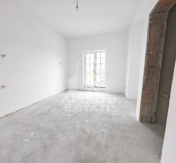 Duplex deosebit de vanzare, 4 camere, 3 bai si bucatare inchisa, Sag, Timis