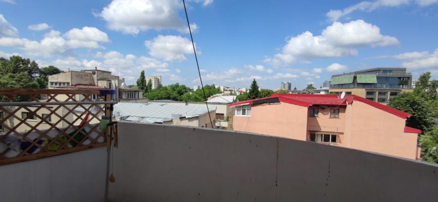 Vanzare apartament 4 camere Iorga
