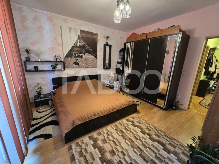 Apartament decomandat de vanzare 2 camere 64 mpu balcon Selimbar Sibiu