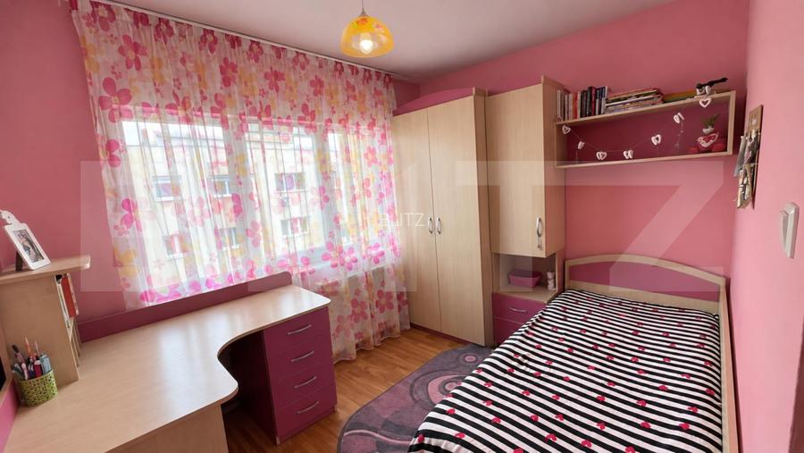 Oportunitate-apartament cu 4 camere, 2 băi și balcon in Oraștie, zonă excelentă. - 5