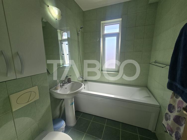 Prima inchiriere-Apartament 103 mpu 3 camere balcon 10 mp zona Strand
