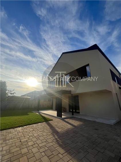 2025 | Vila duplex noua 4 camere + mansarda | Curte libera 400 mp | OTOPENI