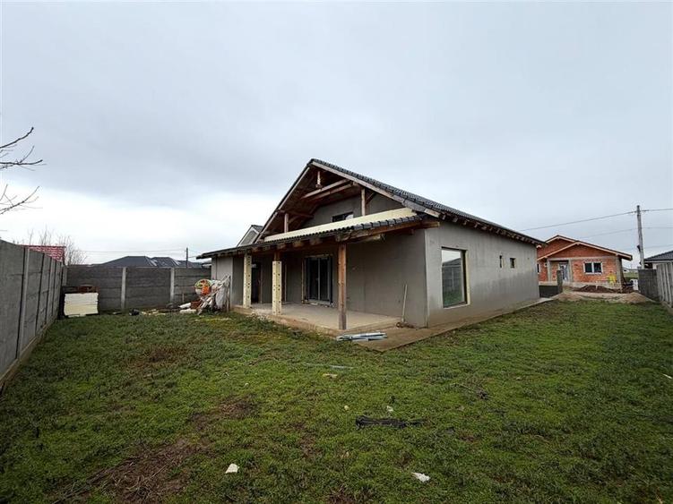 CASA P+M | SANTANDREI | ORADEA | TEREN 500 MP