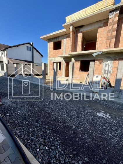 Duplex cu 4 camere si gradina in Selimbar, zona Trifoiului