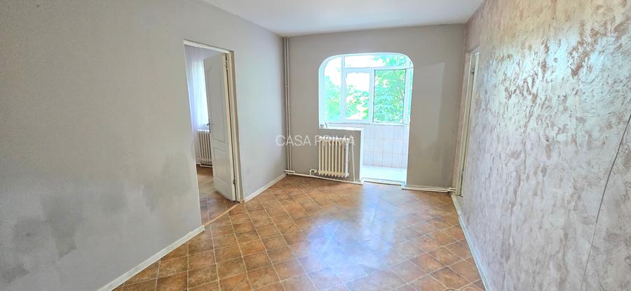 Apartament 2 camere, etaj 2, CT, balcon inchis cu termopan, se accepta CREDIT - 8