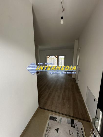 Casă spațioasă de vânzare cu 3 dormitoare și terasă Oarda de Jos, Alba - 3