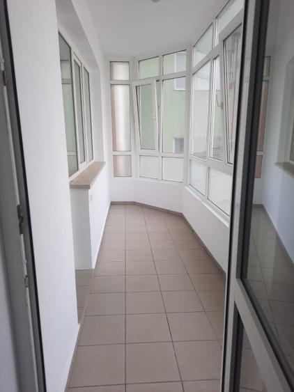 Apartament 3 camere de lux - zona Peninsulara - Plaja Modern - 1.100 euro(E2)