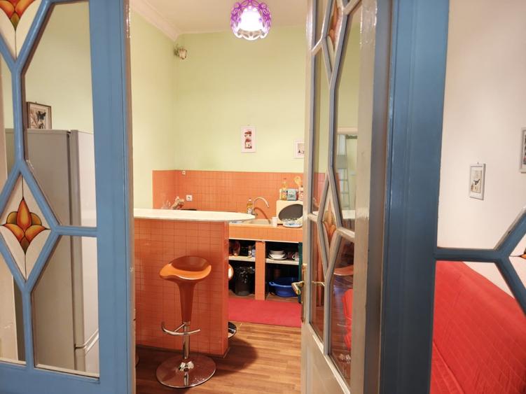Proprietar închiriez apartament zona piața Victoriei